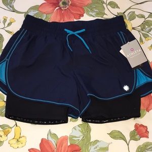 Athleta 2 in 1 Asphalt short
